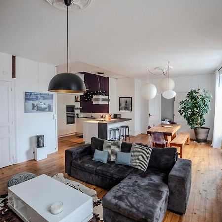 L'Appartement Lieu De Qualite En Centre Ville De Pau Bagian luar foto