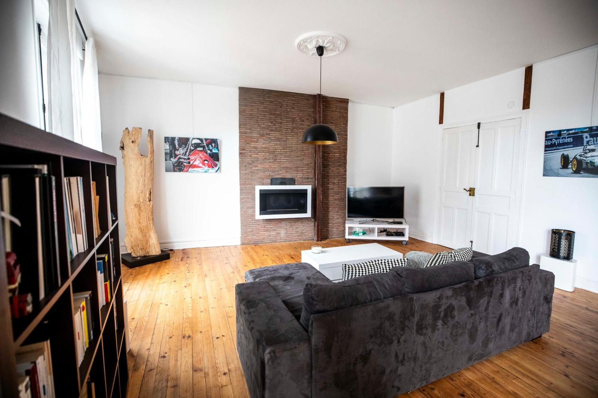 L'Appartement Lieu De Qualite En Centre Ville De Pau Bagian luar foto
